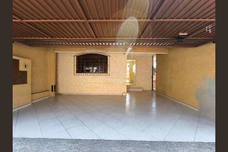 Casa à venda com 4 quartos, 300m² em Bussocaba, Osasco