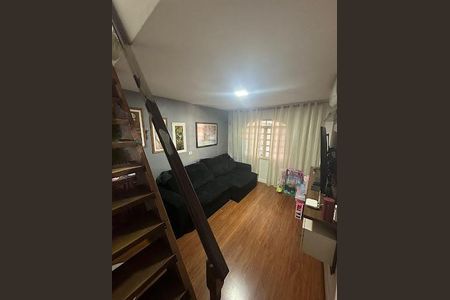 Casa à venda com 3 quartos, 95m² em Km 18, Osasco