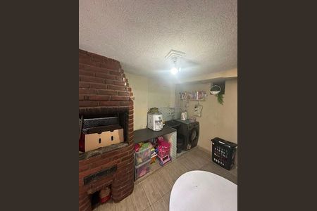 Casa à venda com 3 quartos, 95m² em Km 18, Osasco