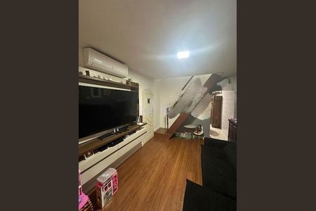 Casa à venda com 3 quartos, 95m² em Km 18, Osasco