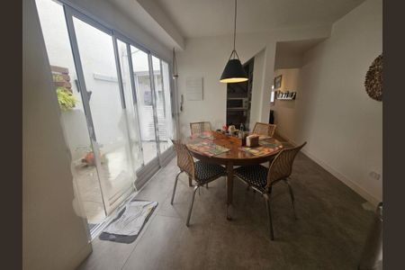 Casa à venda com 3 quartos, 116m² em Chácara Monte Alegre, São Paulo