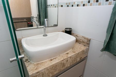 Casa à venda com 78m², 3 quartos e 1 vaga Casa à venda com 78m², 3 quartos e 1 vagaBanheiro Social