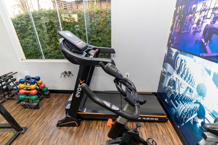 Apartamento para alugar com 45m², 2 quartos e 1 vaga Apartamento para alugar com 45m², 2 quartos e 1 vagaÁrea comum - Academia