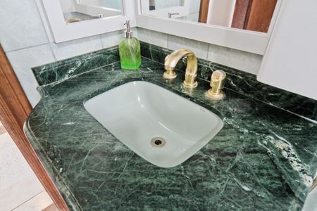 Apartamento para alugar com 129m², 3 quartos e 2 vagasBanheiro