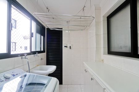 Apartamento para alugar com 129m², 3 quartos e 2 vagasÁrea de Serviço