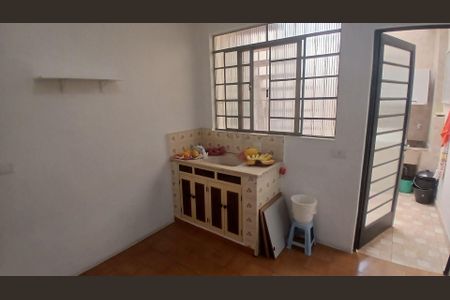 Casa à venda com 3 quartos, 136m² em Belém, São Paulo