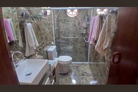 Casa à venda com 3 quartos, 136m² em Belém, São Paulo