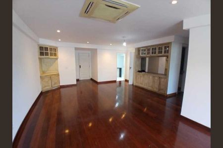 Apartamento à venda com 189m², 4 quartos e 3 vagas