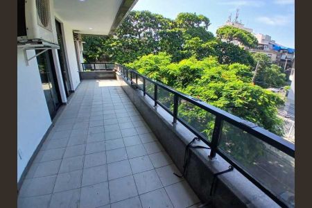 Apartamento à venda com 189m², 4 quartos e 3 vagas