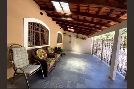 Casa à venda com 2 quartos, 158m² em Jardim Pacaembu, Jundiaí