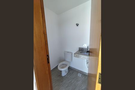 Casa à venda com 97m², 2 quartos e 2 vagas