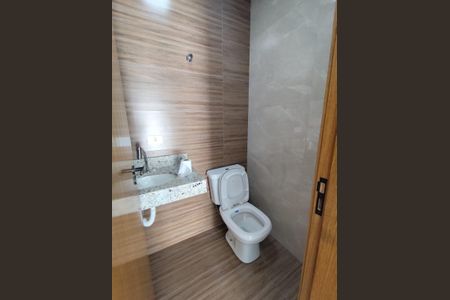 Casa à venda com 2 quartos, 97m² em Parque Oratório, Santo André