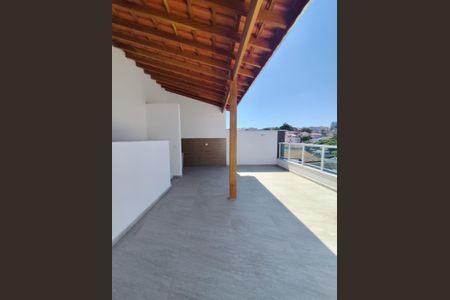Casa à venda com 97m², 2 quartos e 2 vagas