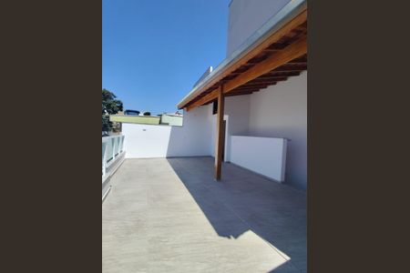 Casa à venda com 97m², 2 quartos e 2 vagas
