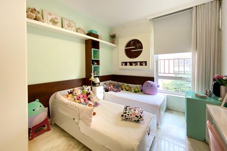 Apartamento à venda com 281m², 4 quartos e 4 vagasQuarto 3