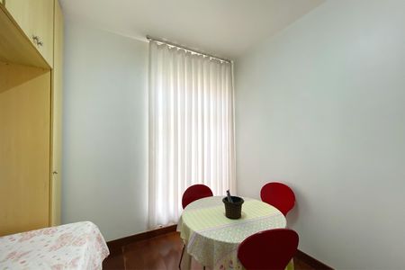 Apartamento à venda com 281m², 4 quartos e 4 vagasQuarto de Serviço