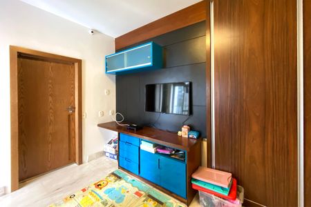 Apartamento à venda com 281m², 4 quartos e 4 vagasSuite 2