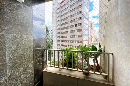 Apartamento à venda com 281m², 4 quartos e 4 vagasVaranda da Copa