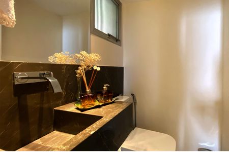 Apartamento à venda com 281m², 4 quartos e 4 vagasLavabo da Sala