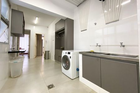 Apartamento à venda com 281m², 4 quartos e 4 vagasÁrea de Serviço