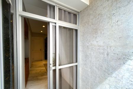 Apartamento à venda com 281m², 4 quartos e 4 vagasVaranda da Suite 1