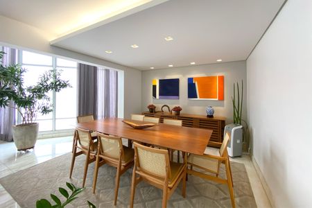 Apartamento à venda com 281m², 4 quartos e 4 vagasSala de Jantar