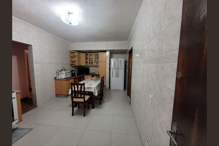 Casa à venda com 3 quartos, 138m² em Chácara Mafalda, São Paulo