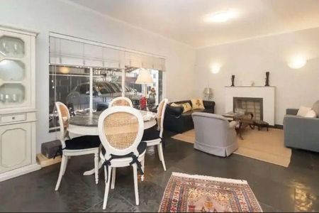 Casa à venda com 4 quartos, 300m² em Jardim Paulistano, São Paulo