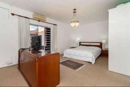 Casa à venda com 4 quartos, 300m² em Jardim Paulistano, São Paulo