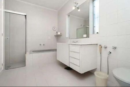 Casa à venda com 4 quartos, 300m² em Jardim Paulistano, São Paulo