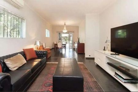Casa à venda com 4 quartos, 300m² em Jardim Paulistano, São Paulo