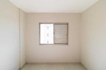 Apartamento à venda com 65m², 2 quartos e 1 vagaQuarto 02