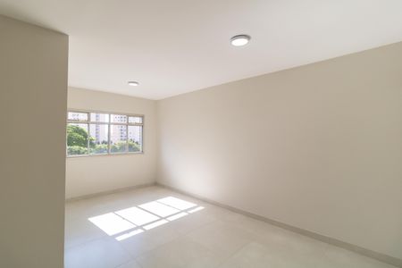 Apartamento à venda com 65m², 2 quartos e 1 vagaSalas