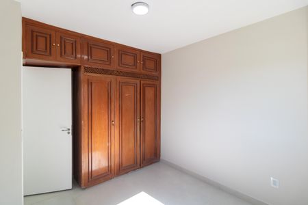 Apartamento à venda com 65m², 2 quartos e 1 vagaQuarto 02