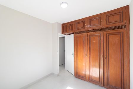Apartamento à venda com 65m², 2 quartos e 1 vagaQuarto 02