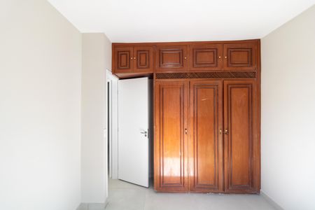 Apartamento à venda com 65m², 2 quartos e 1 vagaQuarto 02