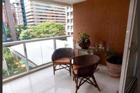 Apartamento à venda com 2 quartos, 98m² em Vila Olímpia, São Paulo