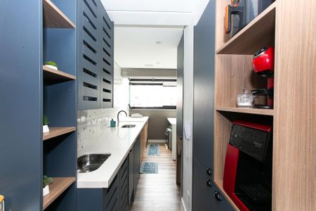 Apartamento para alugar com 130m², 2 quartos e 2 vagas Apartamento para alugar com 130m², 2 quartos e 2 vagasCozinha e Área de Serviço