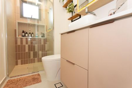 Apartamento para alugar com 130m², 2 quartos e 2 vagas Apartamento para alugar com 130m², 2 quartos e 2 vagasBanheiro da Suíte 1