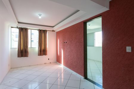 Sala de apartamento para alugar com 2 quartos, 52m² em Guaianases, São Paulo