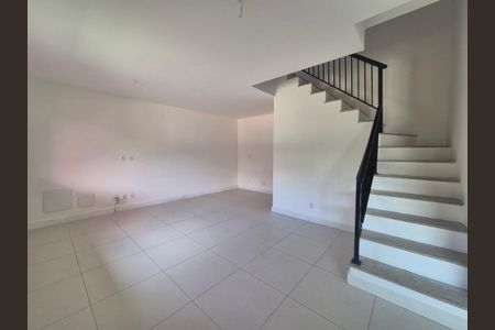 Sala de casa de condomínio à venda com 3 quartos, 140m² em Vargem Grande, Rio de Janeiro