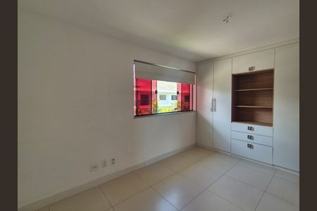 Casa de condomínio para alugar com 140m², 3 quartos e 2 vagasSuíte 2