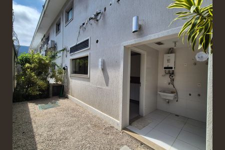 Casa de condomínio para alugar com 140m², 3 quartos e 2 vagasÁrea externa 