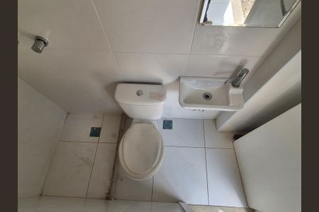 Casa de condomínio para alugar com 140m², 3 quartos e 2 vagasBanheiro de serviço