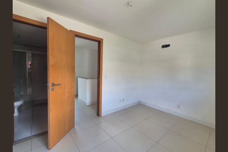 Casa de condomínio para alugar com 140m², 3 quartos e 2 vagasSuíte 2
