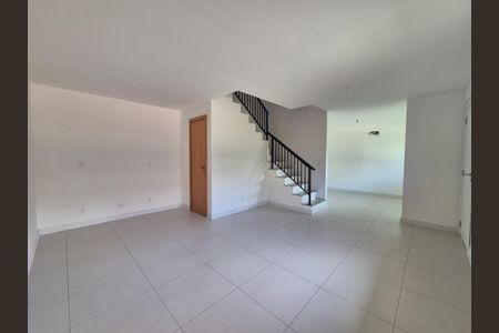Casa de condomínio para alugar com 140m², 3 quartos e 2 vagasSala 
