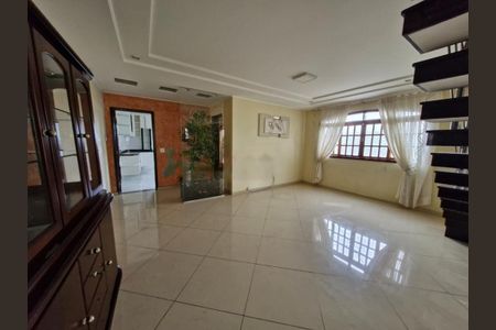 Casa à venda com 3 quartos, 380m² em Vila Maria Alta, São Paulo