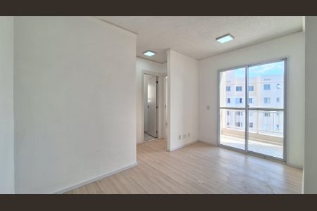 Apartamento para alugar com 42m², 2 quartos e sem vaga Apartamento para alugar com 42m², 2 quartos e sem vagaSala