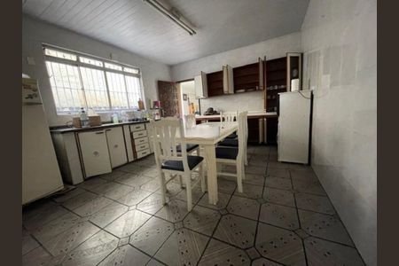 Casa à venda com 3 quartos, 200m² em Parque Novo Mundo, São Paulo