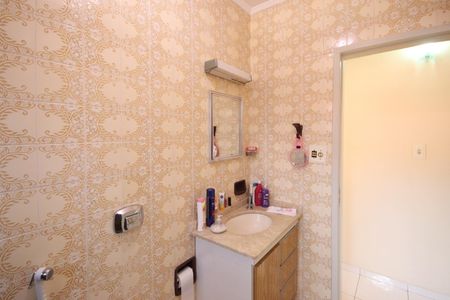 Casa à venda com 102m², 2 quartos e 1 vaga Casa à venda com 102m², 2 quartos e 1 vagaBanheiro